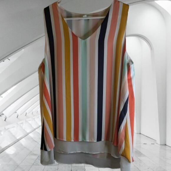 Est 1946 Large lined stripped layer look polyester sleeveless woman's top. - Picture 1 of 1